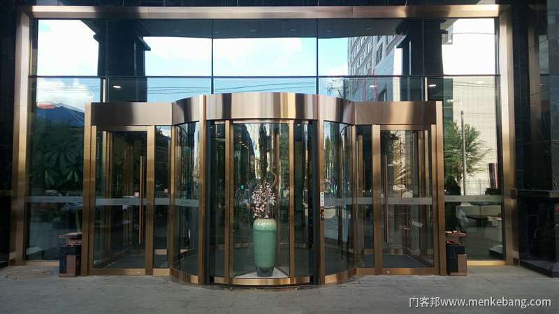 五米五的洞口做旋轉門大概需要多少錢 五米五的洞口做旋轉門大概需要多少錢