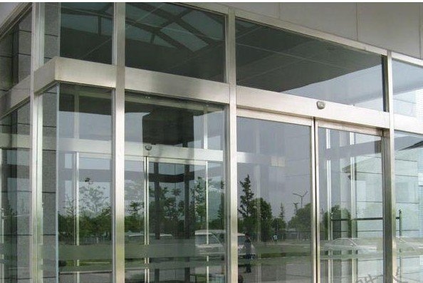 紅外感應(yīng)玻璃門(mén)哪家好