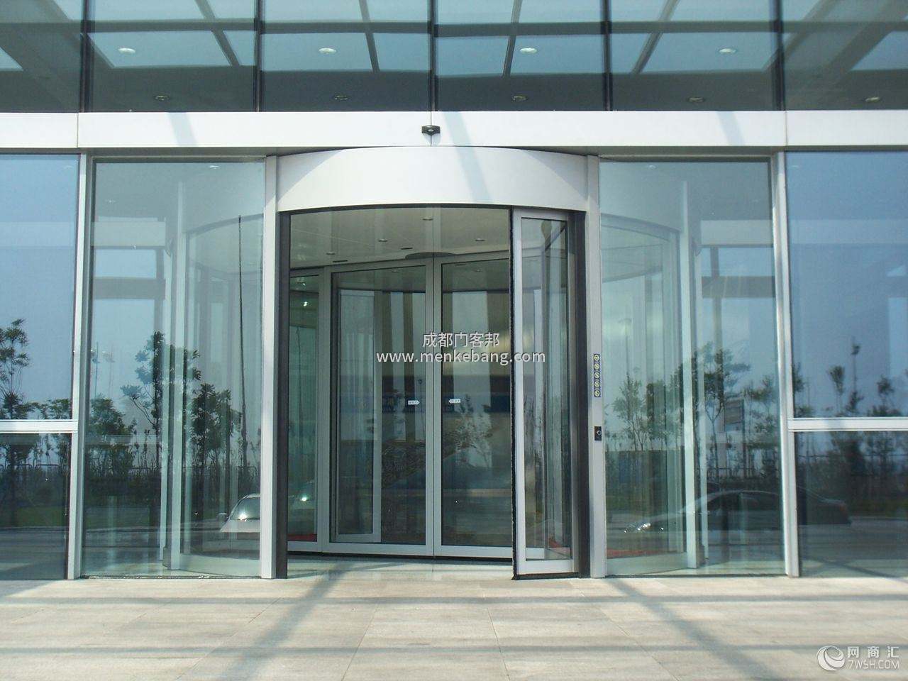 自動門一直在響是咋回事