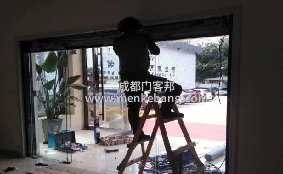 廠區門禁自動門案例