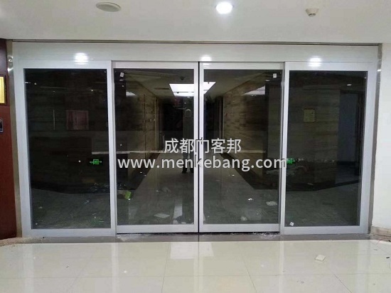 高新區(qū)玻璃自動(dòng)門案例 高新區(qū)玻璃自動(dòng)門案例